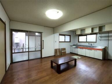 中間駅まで徒歩６分！通勤通学に便利な立地です！