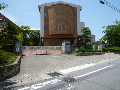 半田市立成岩小学校