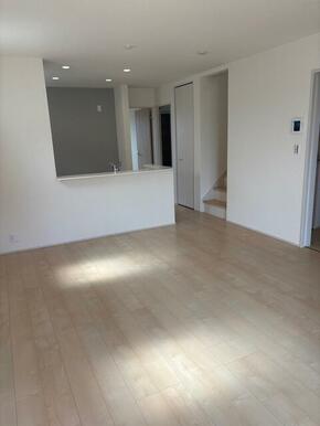 笑顔が溢れる、心和むリビング（2号棟）