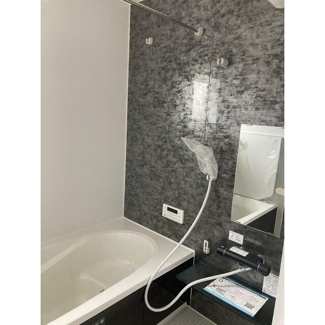 お風呂で疲れを洗い落として心地よく1日終了（1号棟）