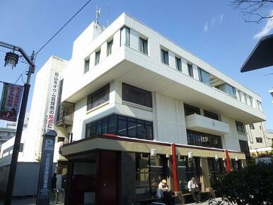 世田谷区立烏山図書館