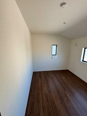 お持ちの家具の配置を考えると洋室のお部屋が暮らしやすいという方に（8号棟）