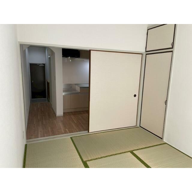 写真は別のお部屋です。イメージとしてご参照ください。