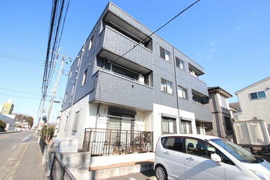 積水ハウス施工。南向き日当たり良好。経済的な都市ガス。