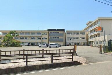 富山市立新庄小学校