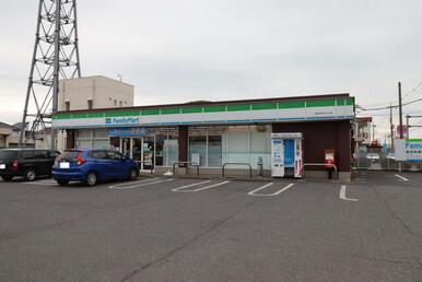 ファミリーマート国分寺川中子店