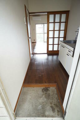 すっきりした明るい玄関です♪