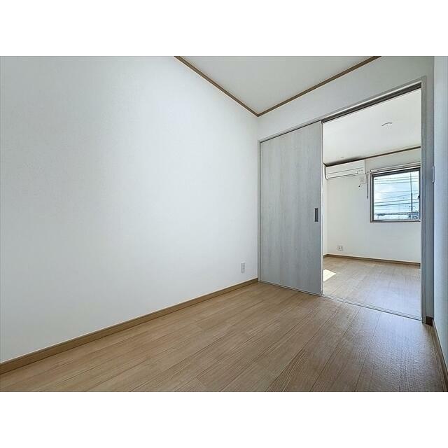 寝室や収納部屋で活用できるＳルーム