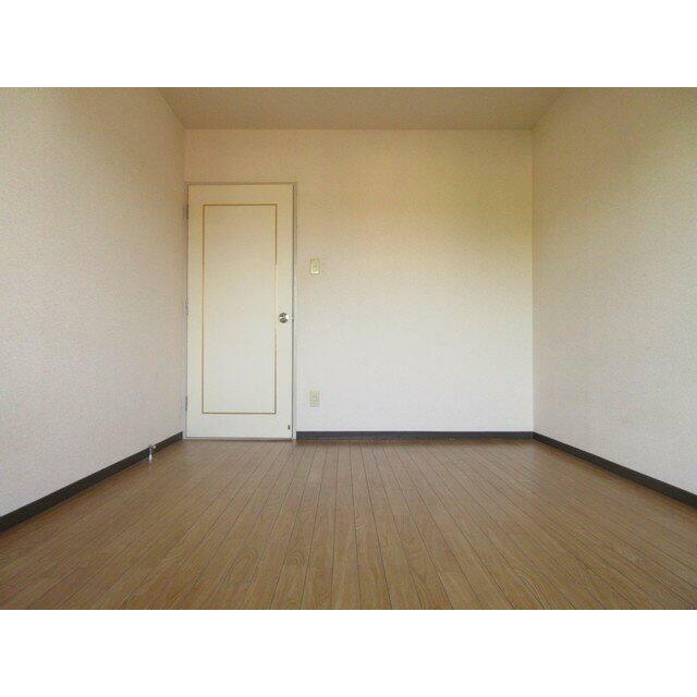 洋室２　※別号室の参考写真(現況優先・仕様違いの場合あり)