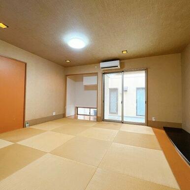 琉球畳を使った和室！小さなお子様にも嬉しいですし、そのままお昼寝できるので大人も嬉しいです！