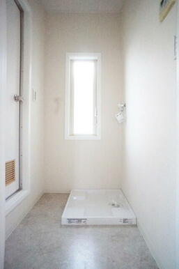 洗濯機置場には防水パンを設置！水漏れも安心です◎