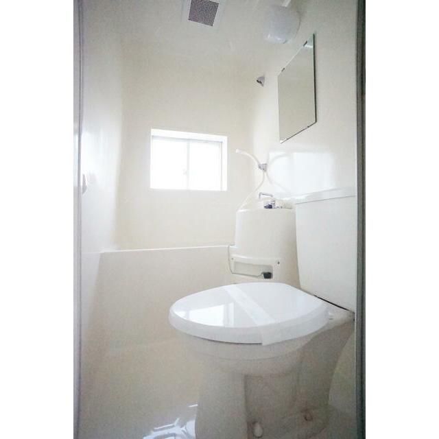 清潔感のある洋式トイレです♪