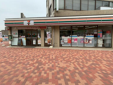 セブンイレブン立川武蔵砂川駅前店