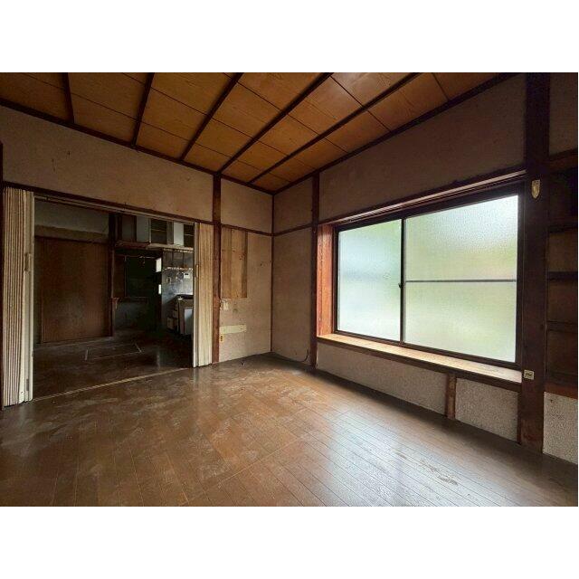 ゆったりした洋室です