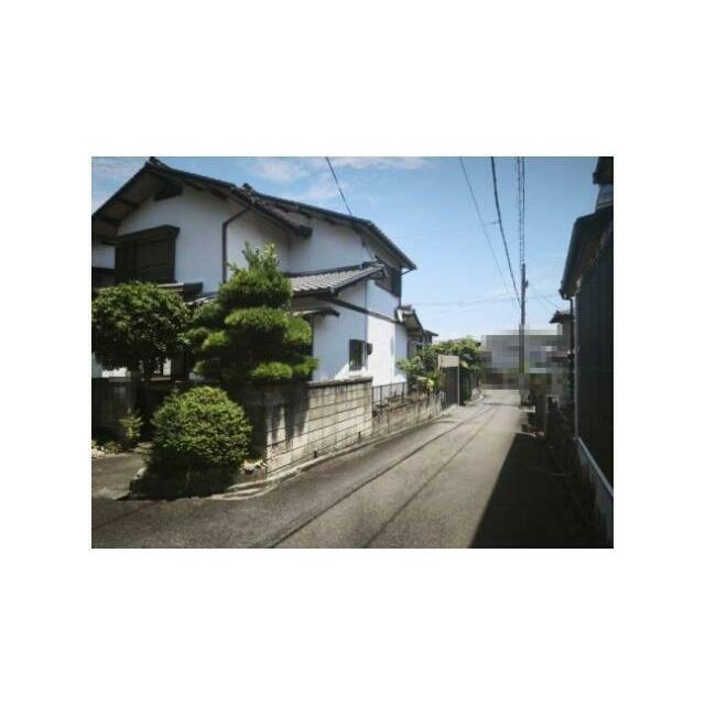 2027年7月撮影、前面道路