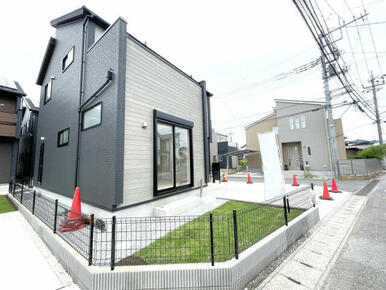 【外観写真】JR川越線「的場」駅・東武東上線「霞ヶ関」駅の2路線アクセス可能◎通勤・通学に便利な立地で