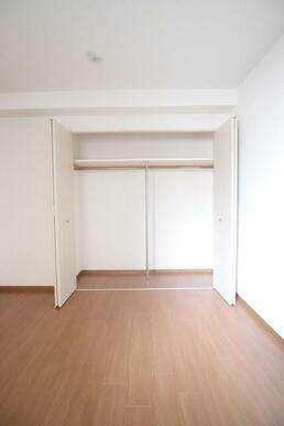 ※他号室参考写真(実際には形状、配色等異なる場合もあります)