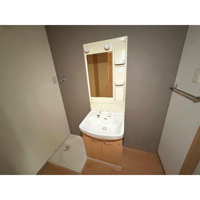 洗髪洗面化粧台