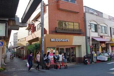 マクドナルド五反野駅前店