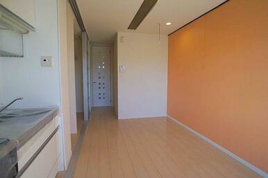 室内物干し「ホスクリーン」がございます。