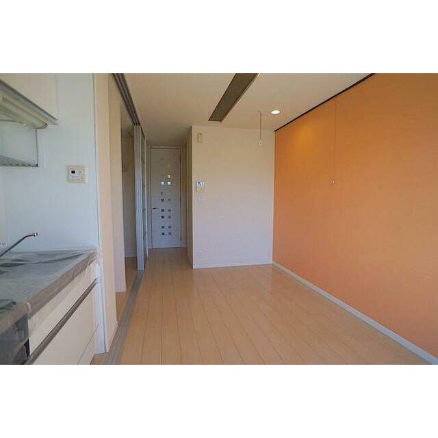 室内物干し「ホスクリーン」がございます。