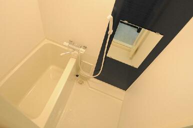 温度調整可能なサーモスタット付き水栓です