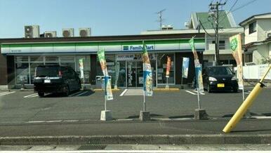 ファミリーマート 桜ヶ丘五丁目店
