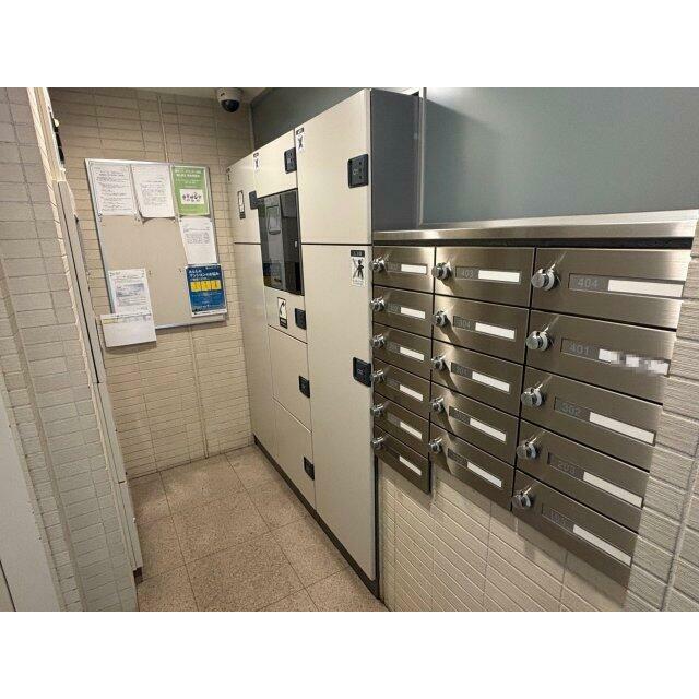 宅配BOXや、ペットの足洗い場もあります。