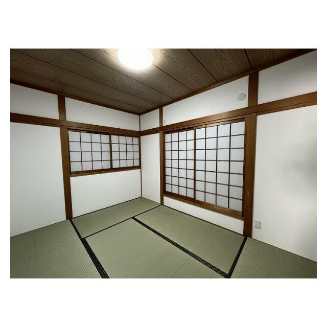 落ち着く雰囲気の和室です。