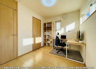 2面窓の明るいお部屋は、お子様のお部屋におススメです♪