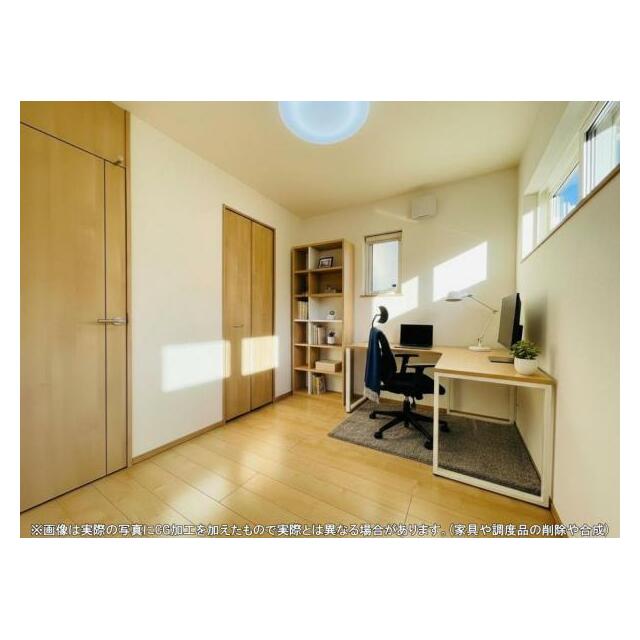 2面窓の明るいお部屋は、お子様のお部屋におススメです♪