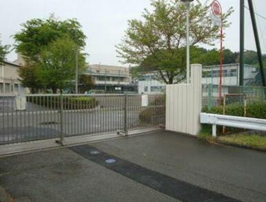 横浜市立新治小学校