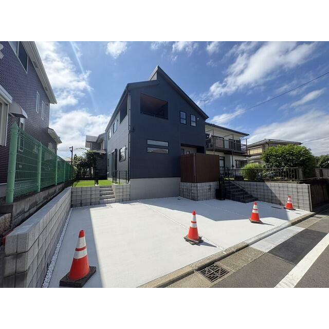 日を重ねるごとにこの佇まいに愛着が湧いてきそう（1号棟）