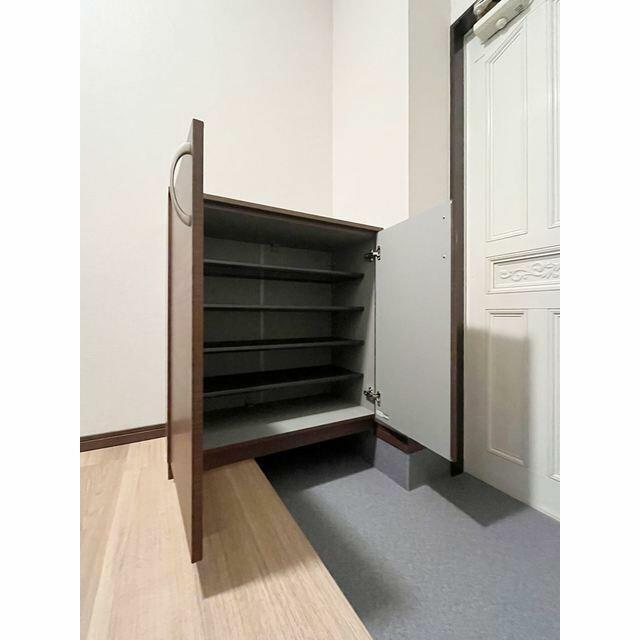 10２号室の写真の為、現況優先です。