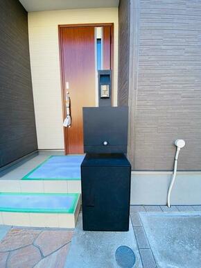 家の外と中をつなぐ要所だからすっきり心地よく整えたい（2号棟）