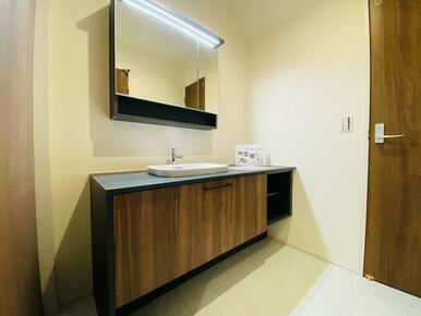 お気に入りの洗顔＆歯磨きアイテムで毎日を楽しく清潔に（2号棟）