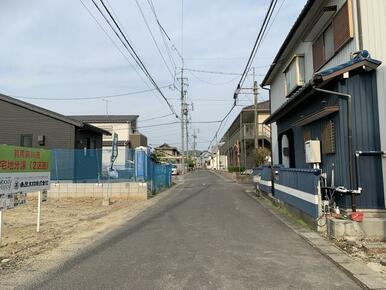 前面道路５．０ｍ　西から東に向けて