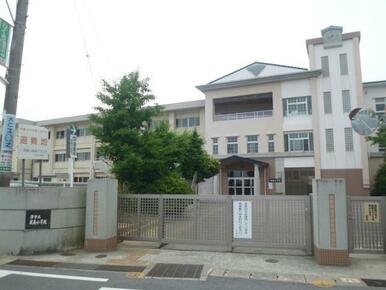 津市立成美小学校