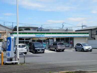 ファミリーマート青葉荏田北店