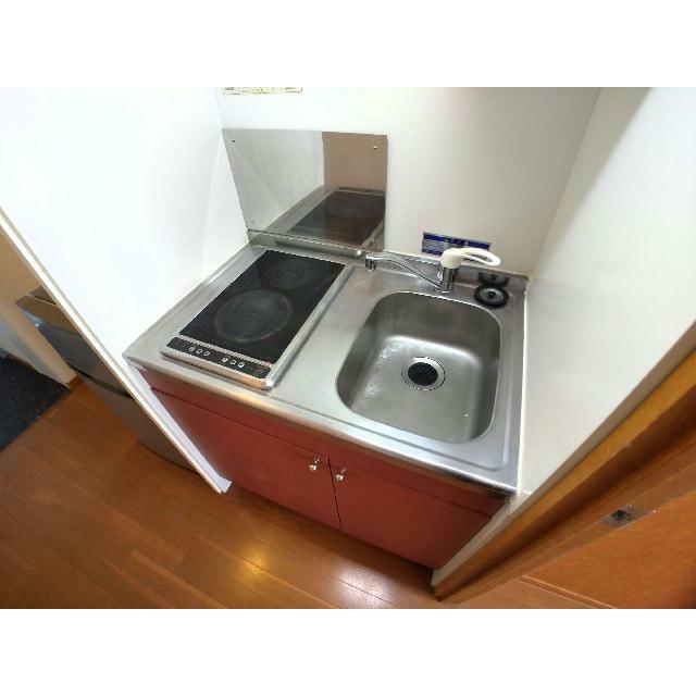 一人暮らしにピッタリの機能的なシンク