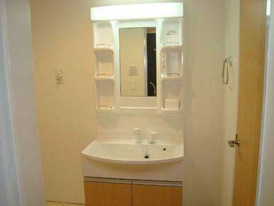 洗髪洗面化粧台