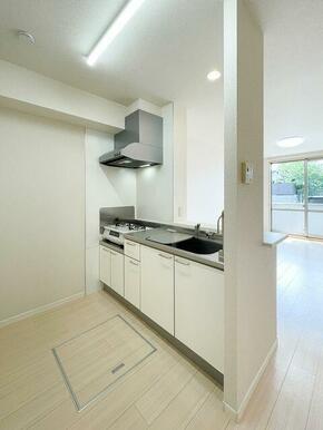 ☆カウンタ―キッチンです♪２口ガスコンロ設置済み♪