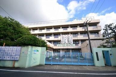 大森東中学校
