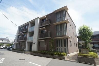 積水ハウス施工の重量鉄骨造、オートロック付３階建賃貸住宅「シャーメゾン」無料インターネットＷＩ－ＦＩ