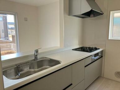 コンロ数が増えると手の込んだ料理に思わずチャレンジしてみたくなる！？（1号棟）