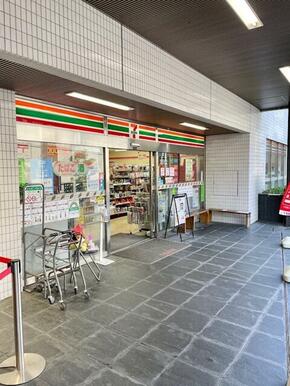 1F店舗
