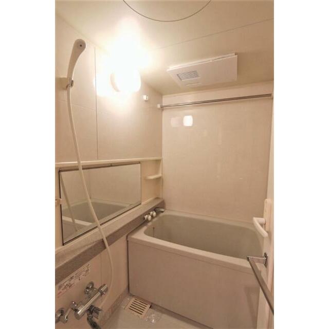 浴室乾燥機・追い炊き機能付き♪