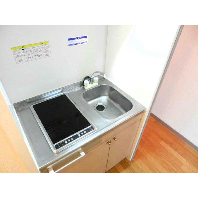 一人暮らしにピッタリの機能的なシンク