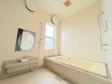 「お風呂」160×200の広々とした浴室です。