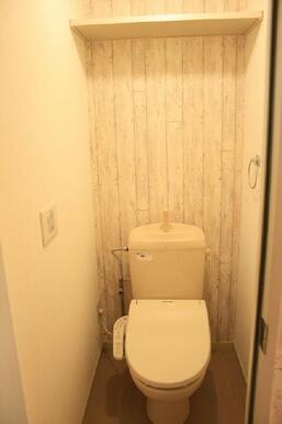 ウォシュレット機能付きトイレ